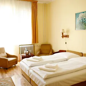 ** Hotel Bara Junior Hungary